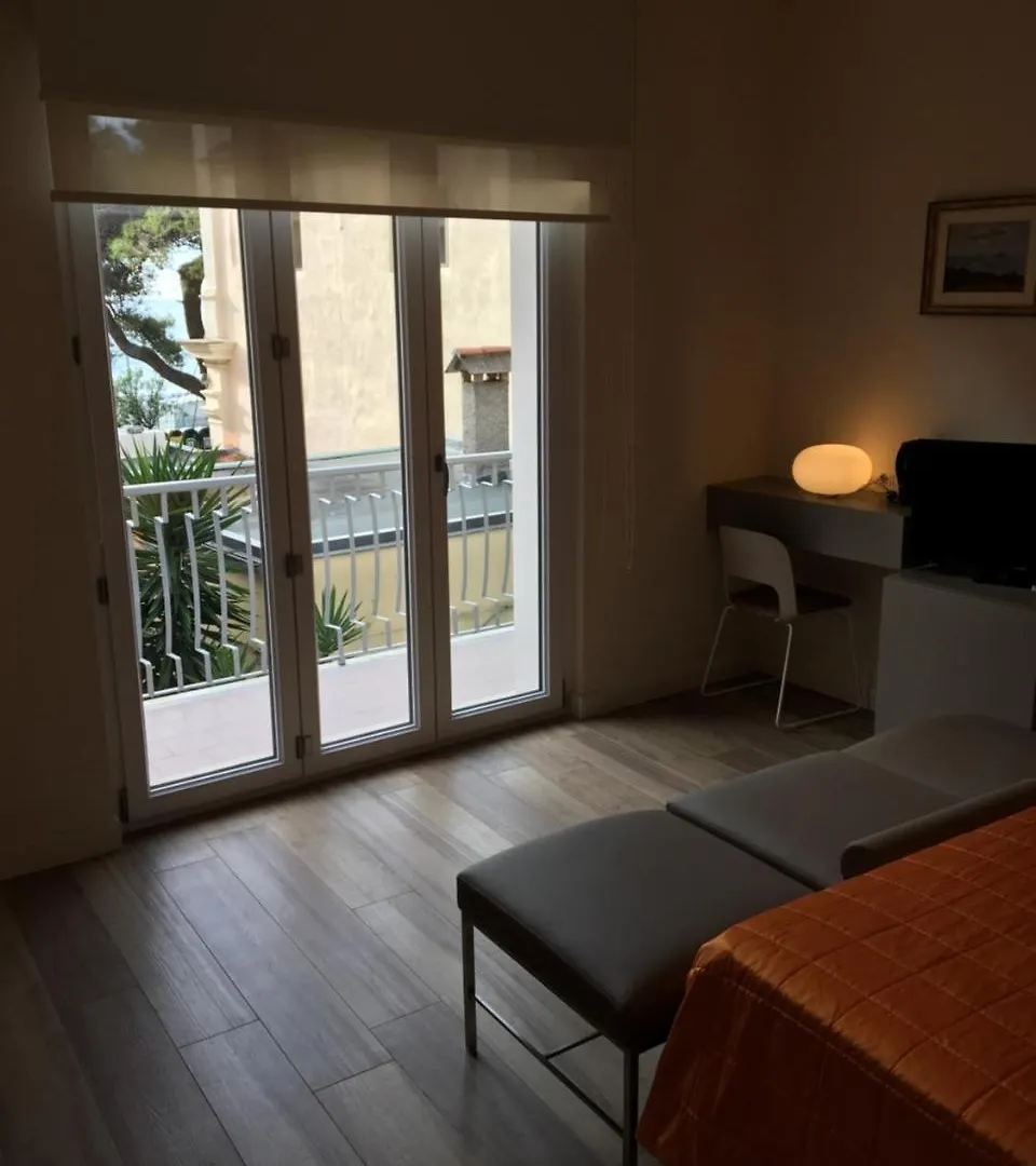 Artana Suites Collection Monterosso al Mare Italien