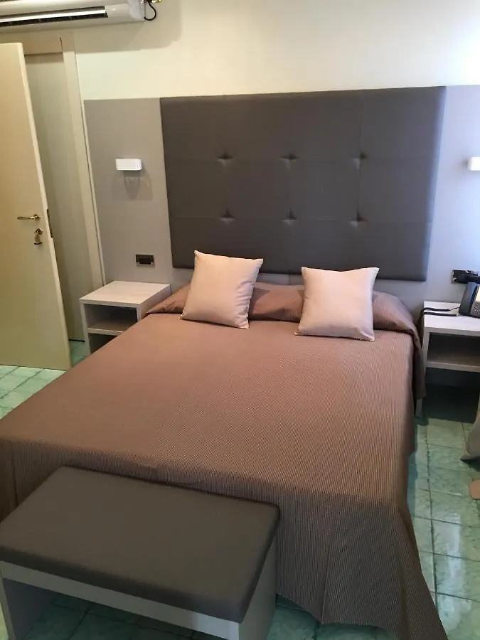 Artana Suites Collection Monterosso al Mare 3*,