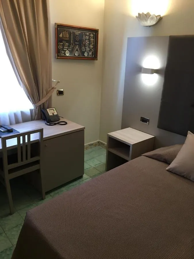 Artana Suites Collection Monterosso al Mare 3*,